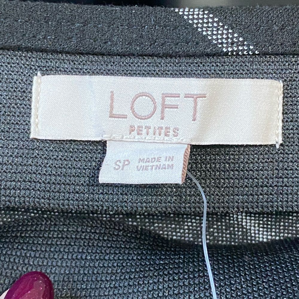 NWT LOFT Soft Knit Windowpane Plaid Flippy Skirt, Size SP - Picture 4 of 6